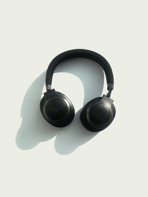 Headphone